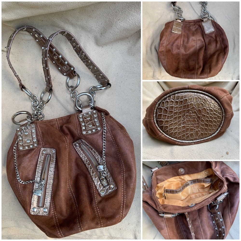 Brown shoulder bag with chain details